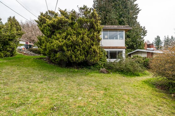 211 Tamarack Road, North Vancouver