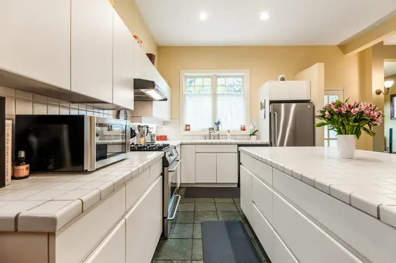 756 East 14th Street, North Vancouver For Sale - image 9