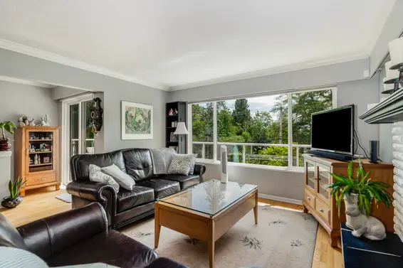 1204 Heywood Street, North Vancouver For Sale - image 3