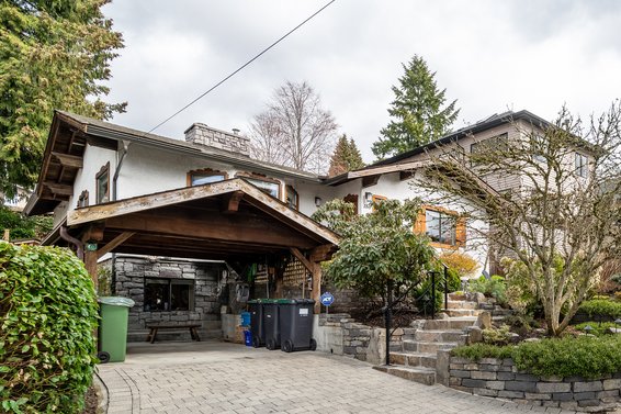 186 West Kings Road, North Vancouver