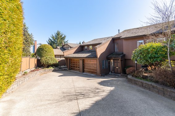 2250 Ennerdale Road, North Vancouver