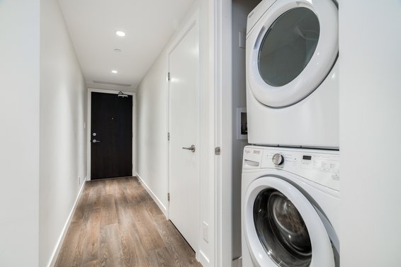 2104 125 East 14th Street, North Vancouver