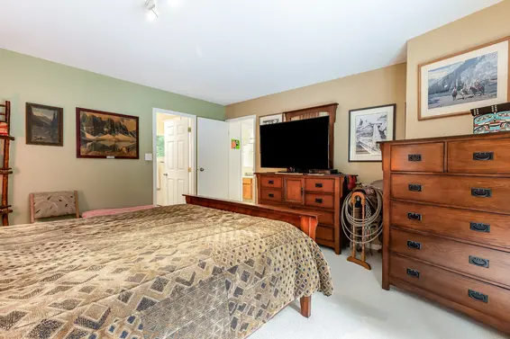 5528 Huckleberry Lane, North Vancouver For Sale - image 30
