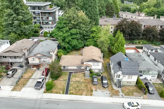 1350 Ross Road, North Vancouver For Sale - image 7