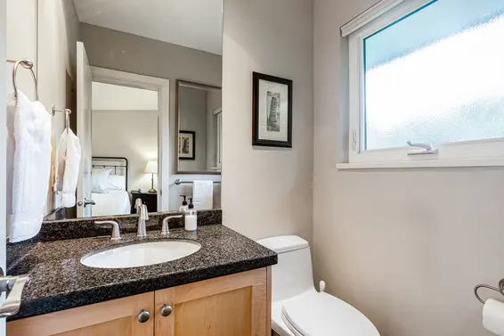 622 Silverdale Place, North Vancouver For Sale - image 21