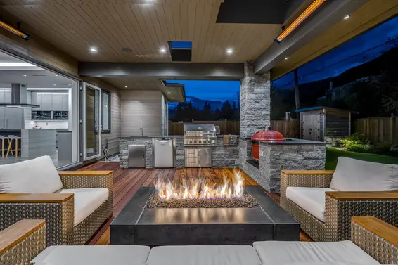 4414 Canterbury Crescent, North Vancouver For Sale - image 3