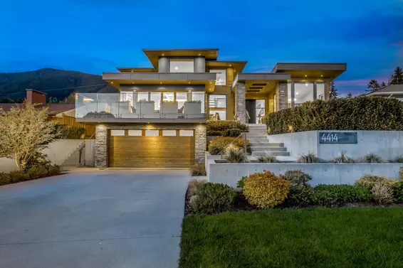 4414 Canterbury Crescent, North Vancouver