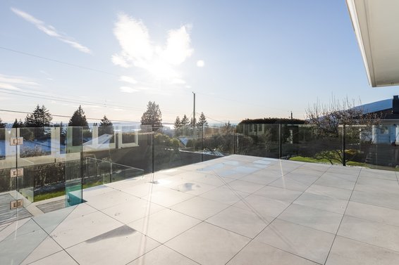 125 Kensington Crescent, North Vancouver