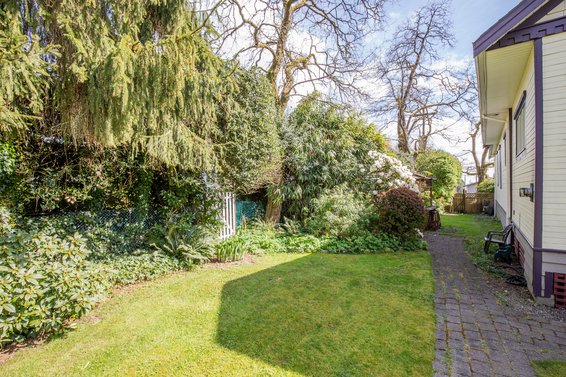 756 East 14th Street, North Vancouver
