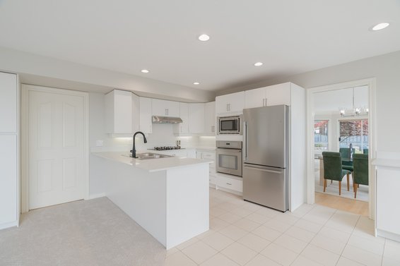 111 Sandringham Crescent, North Vancouver