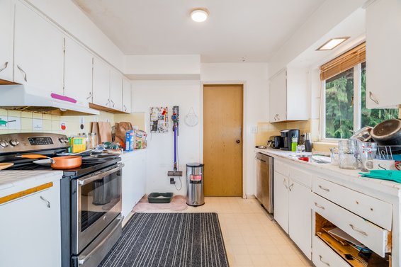 211 Tamarack Road, North Vancouver