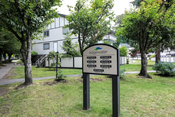 12 834 Premier Street, North Vancouver For Sale - image 17