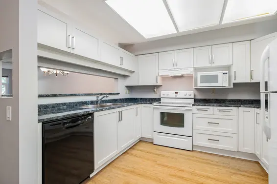 209 121 West 29th Street, North Vancouver For Sale - image 11