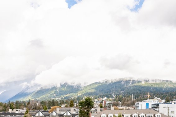 402 120 West 16th Street, North Vancouver