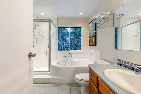 5528 Huckleberry Lane, North Vancouver For Sale - image 40