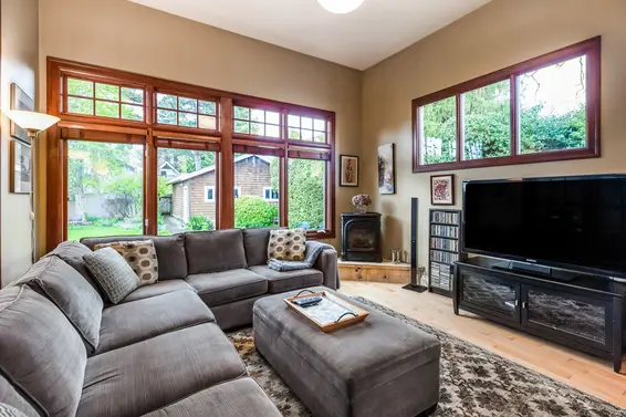 756 East 14th Street, North Vancouver For Sale - image 3