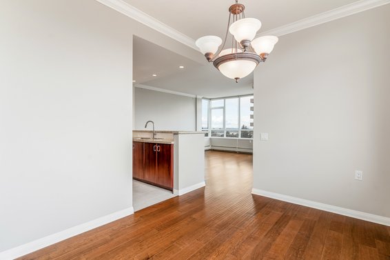 402 120 West 16th Street, North Vancouver