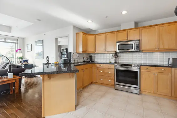 8613 Seascape Drive, West Vancouver For Sale - image 11