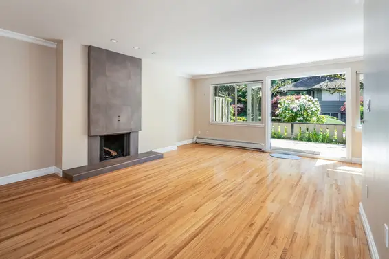 603 235 Keith Road, West Vancouver For Sale - image 2