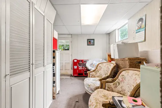 900 Clements Avenue, North Vancouver For Sale - image 30
