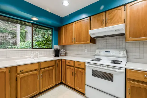 5528 Huckleberry Lane, North Vancouver For Sale - image 19