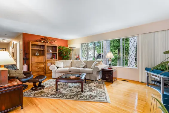 4345 Capilano Road, North Vancouver For Sale - image 2
