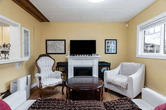 1712 Sutherland Avenue, North Vancouver For Sale - image 5