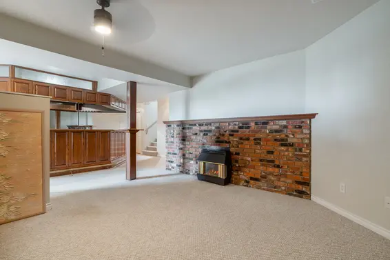 111 Sandringham Crescent, North Vancouver For Sale - image 45