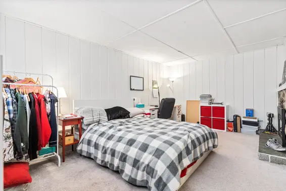 900 Clements Avenue, North Vancouver For Sale - image 25