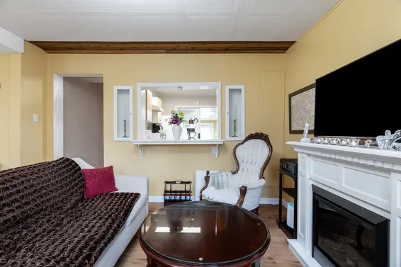 1712 Sutherland Avenue, North Vancouver For Sale - image 7