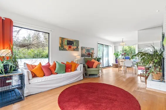 900 Clements Avenue, North Vancouver For Sale - image 5