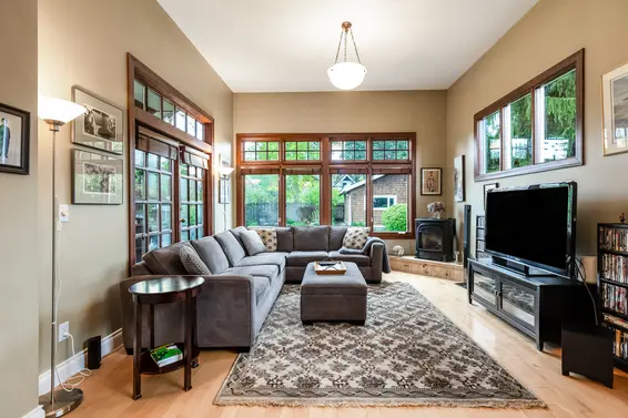 756 East 14th Street, North Vancouver For Sale - image 1
