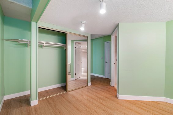 209 121 West 29th Street, North Vancouver