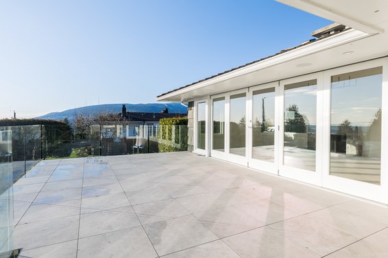 125 Kensington Crescent, North Vancouver