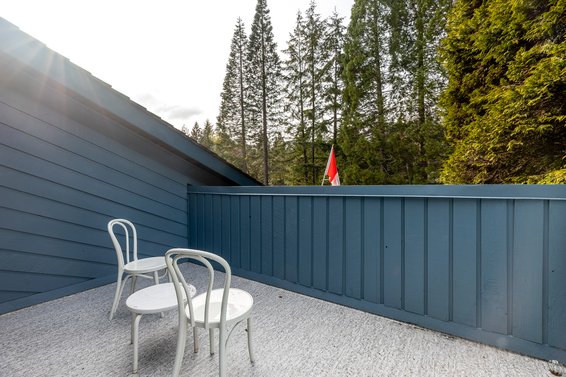 5528 Huckleberry Lane, North Vancouver