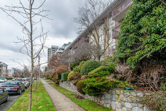 310 120 East 4th Street, North Vancouver