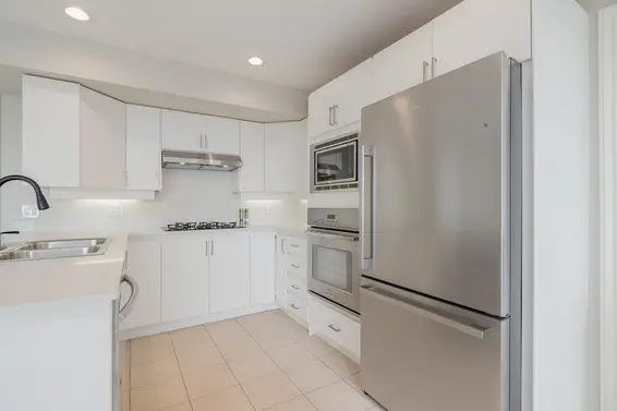 111 Sandringham Crescent, North Vancouver For Sale - image 13
