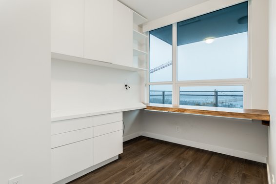 2104 125 East 14th Street, North Vancouver