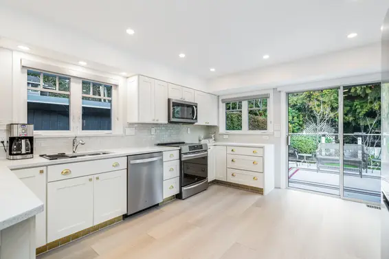 1182 Ronayne Road, North Vancouver For Sale - image 7