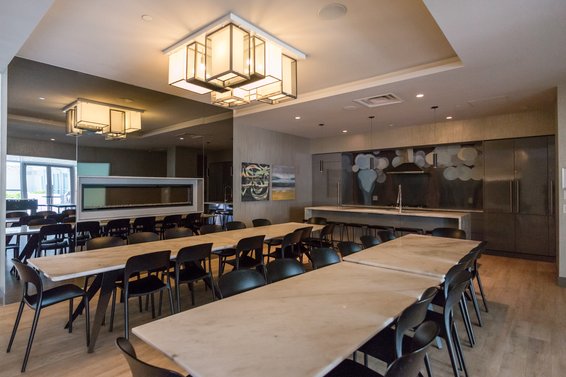 2104 125 East 14th Street, North Vancouver