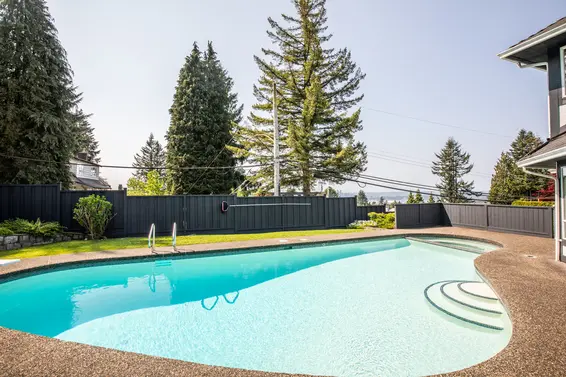 111 Sandringham Crescent, North Vancouver For Sale - image 52