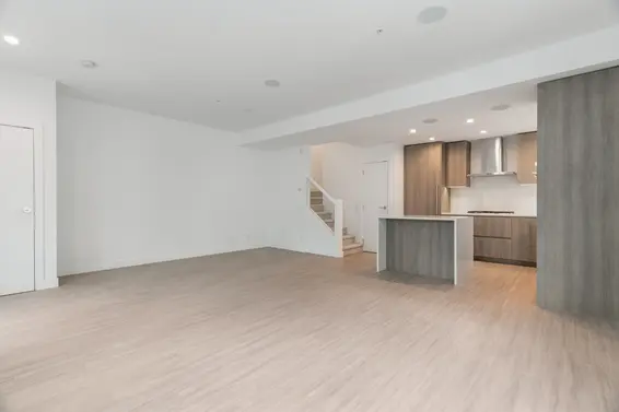 Main Level - 221 2060 Curling Road  