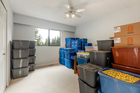 5528 Huckleberry Lane, North Vancouver