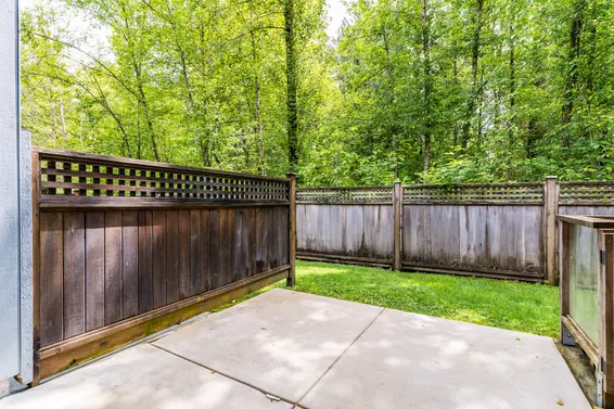 30 1925 Indian River Crescent, North Vancouver For Sale - image 40
