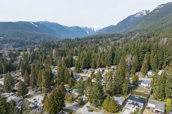 900 Clements Avenue, North Vancouver