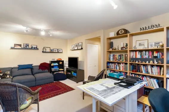 418 West Keith Road, North Vancouver For Sale - image 32