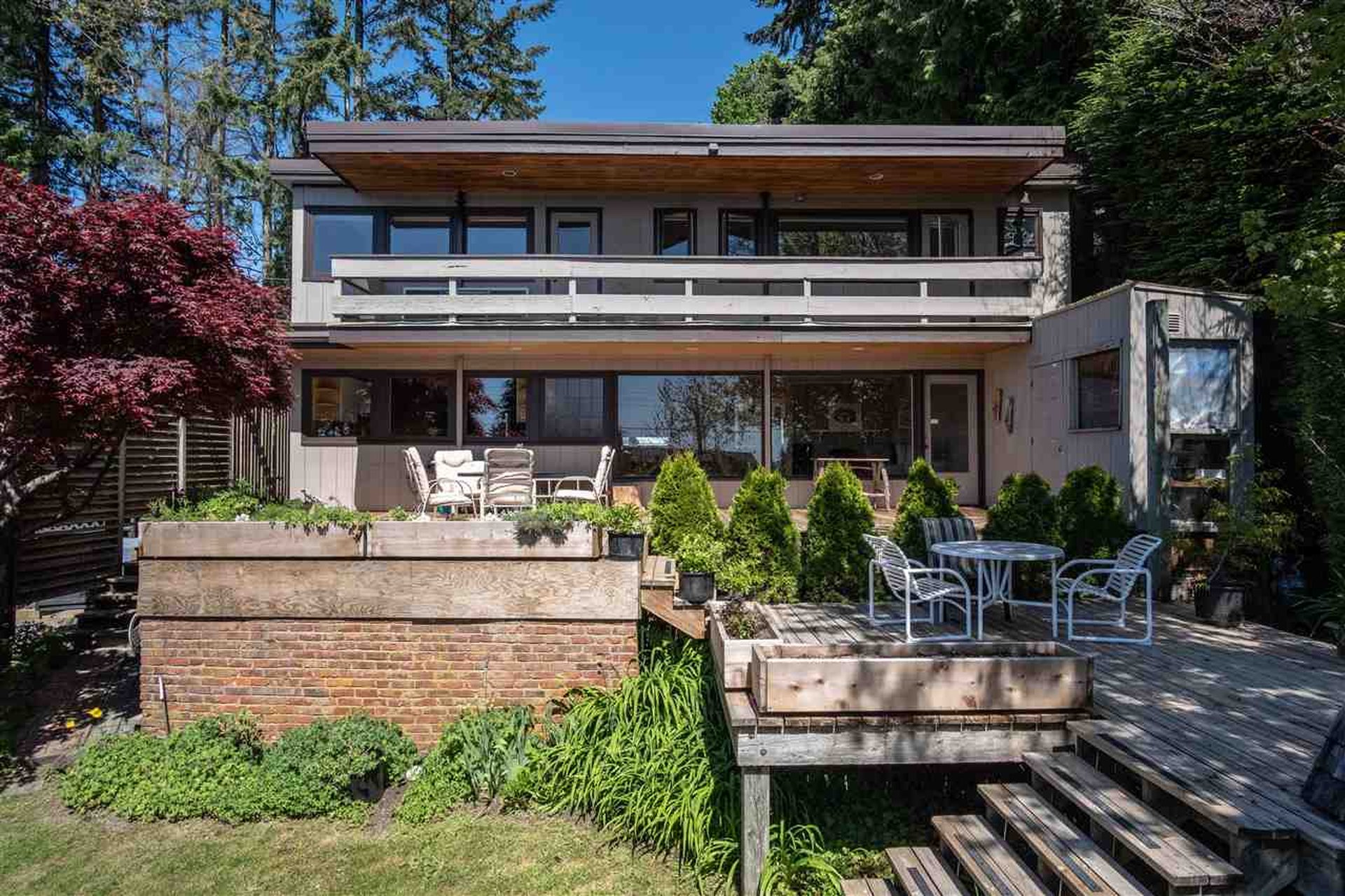 7 MidCentury Modern Houses For Sale in North & West Vancouver 7 MidCentury Modern Houses For Sale in North & West Vancouver