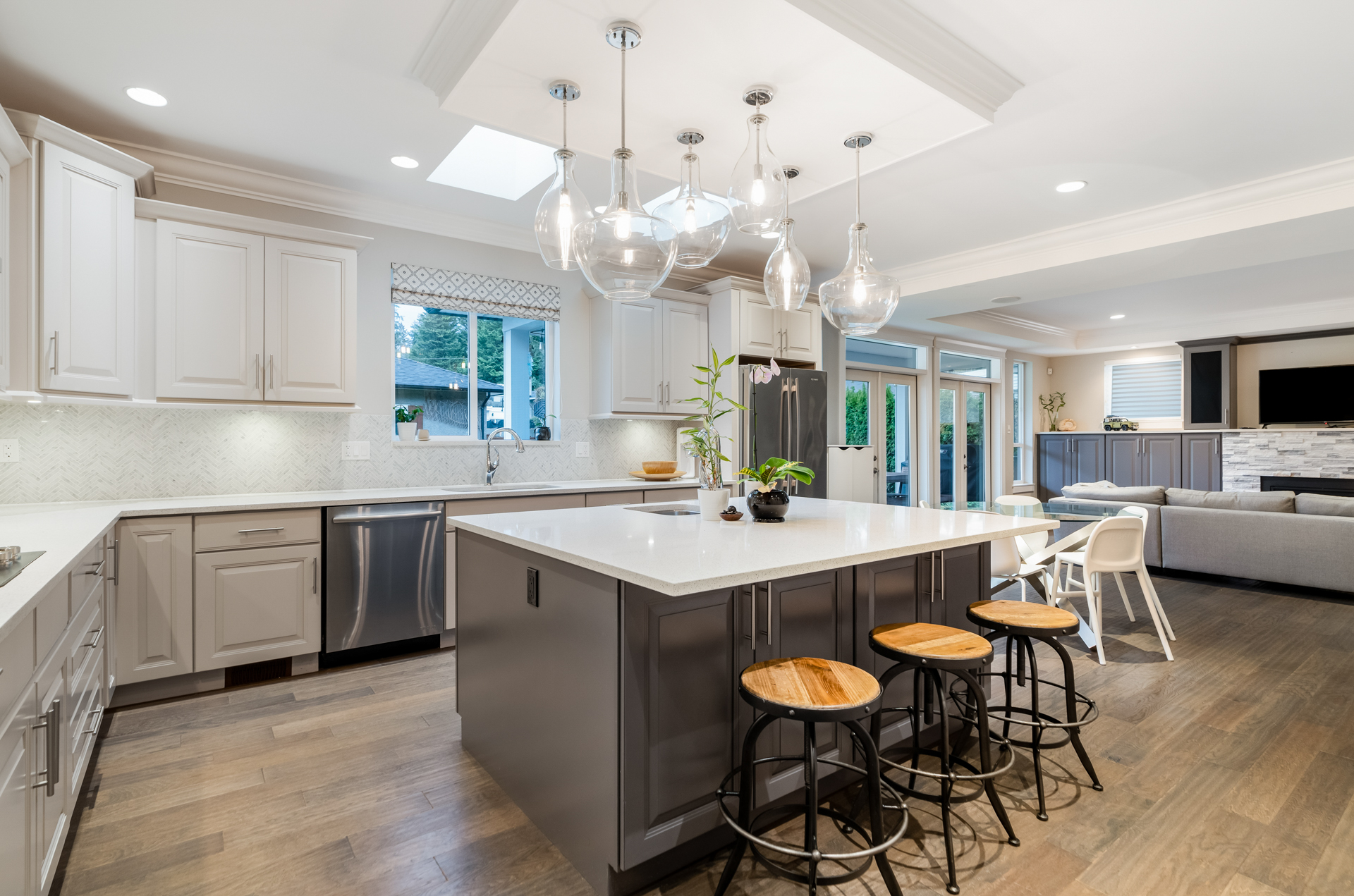 1254 West 22nd Street for sale by rossetti realty - kitchen photo