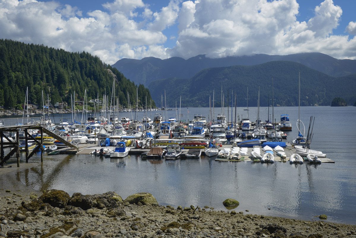 deep cove north vancouver area information - image 1