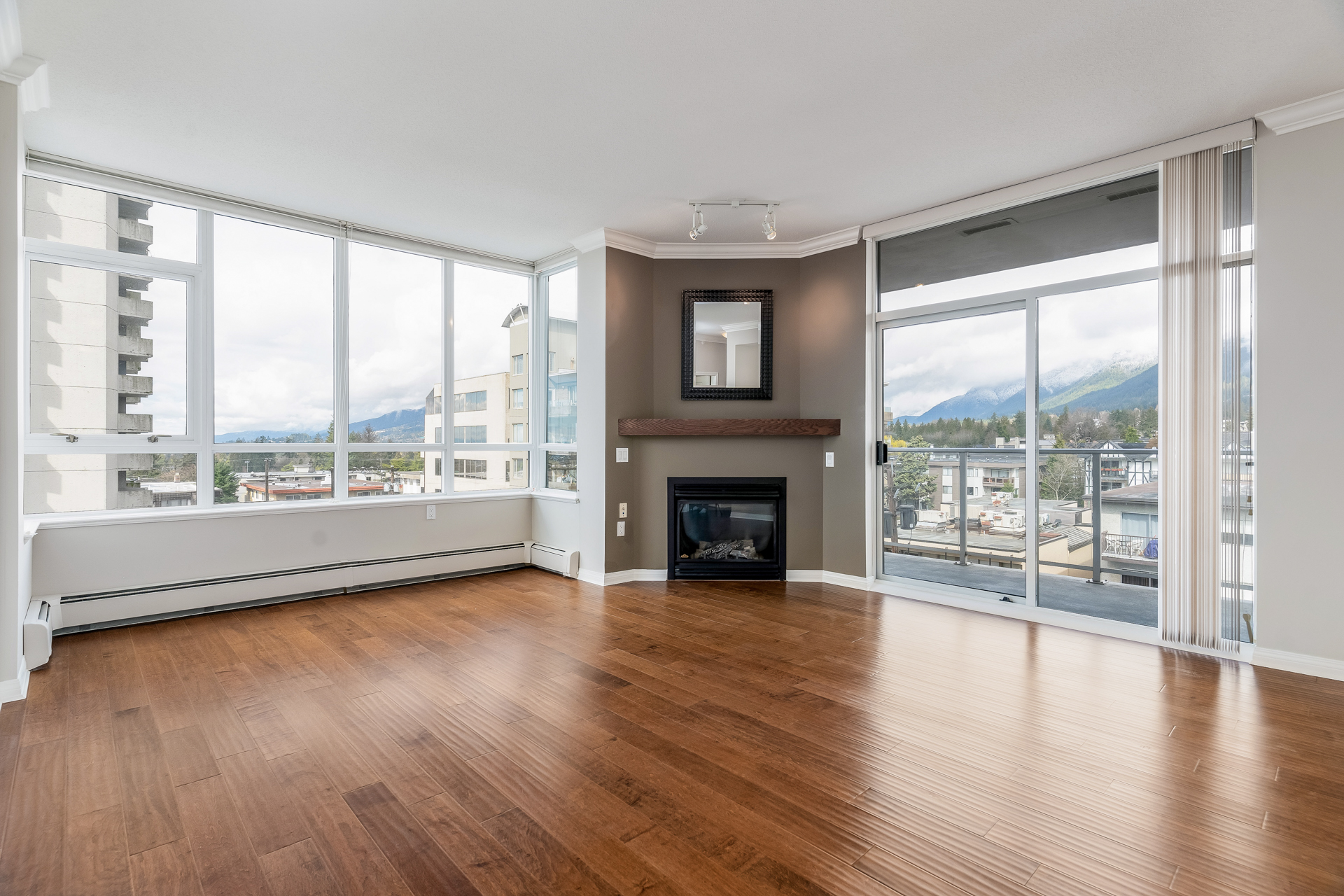 402 120 West 16th Street, North Vancouver - For Sale - Image 1